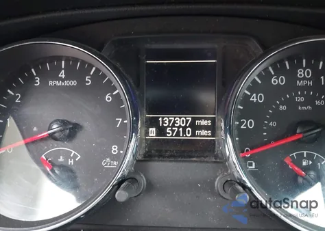 2015 Nissan Rogue Select S z USA, uszkodzony, nr VIN JN8AS5MT0FW651199